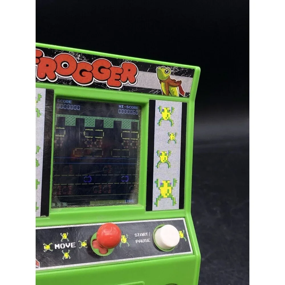 Frogger Mini Retro Handheld Arcade Game #09550 Konami Vintage WORKS